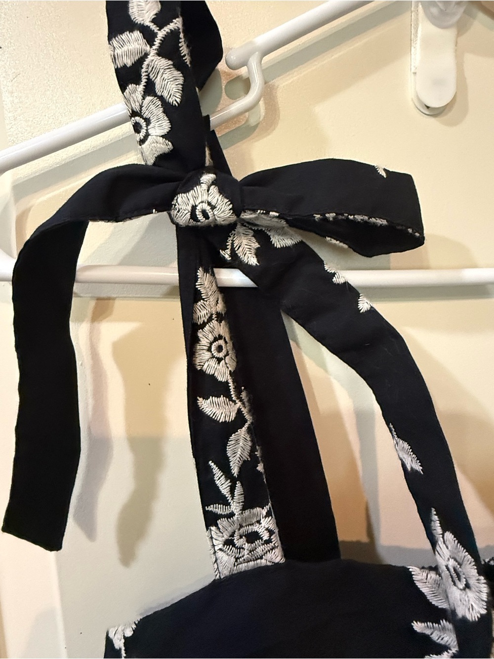Abercrombie & Fitch Emerson Tie-Strap Maxi - Picture 6 of 9